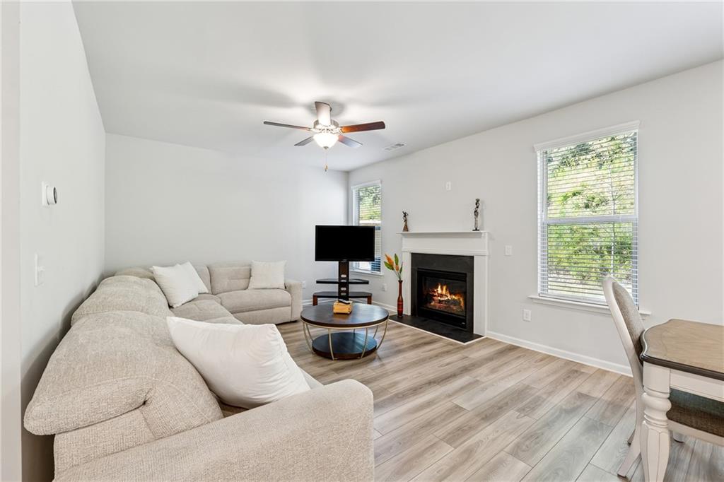 2757 Malton Way Property Photo 4