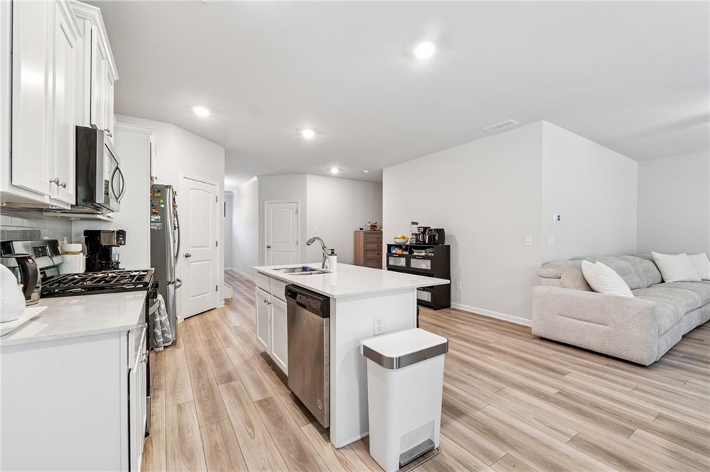 2757 Malton Way Property Photo 11