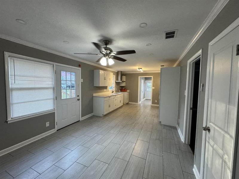 7740181 Property Photo 4