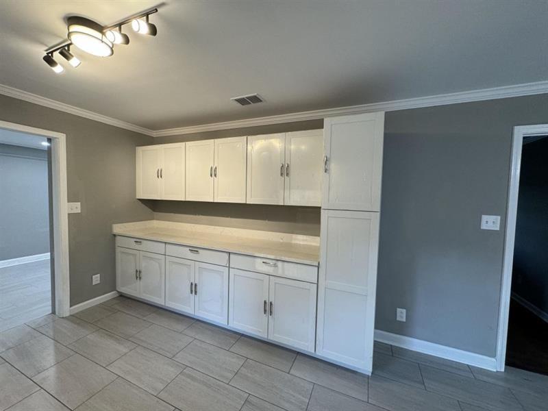 7740181 Property Photo 5