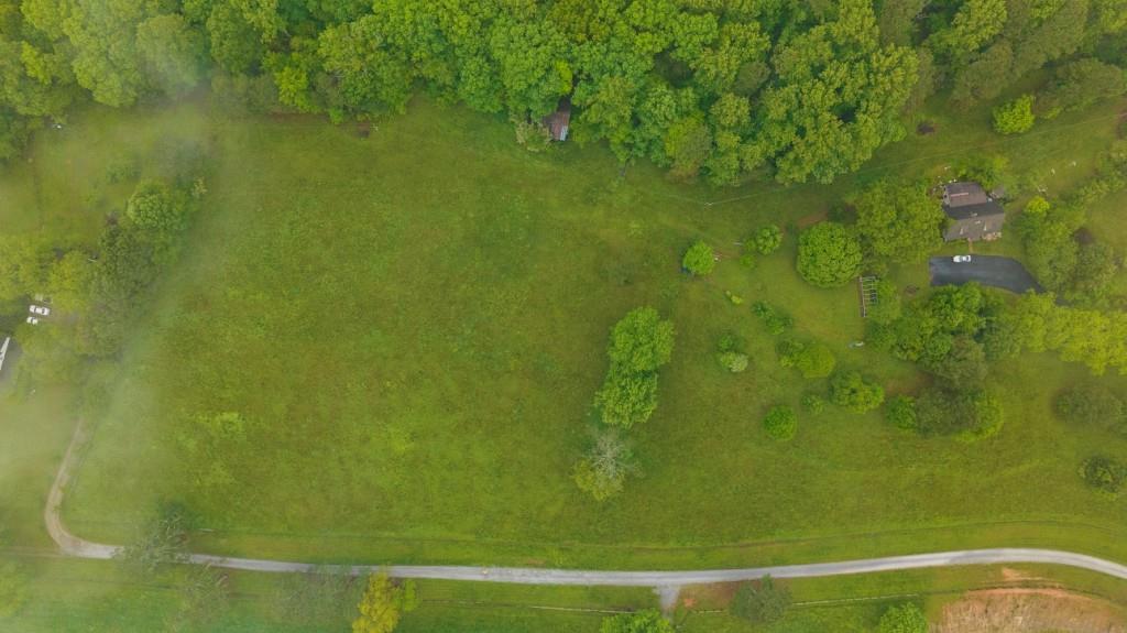 7740292 Property Photo 21