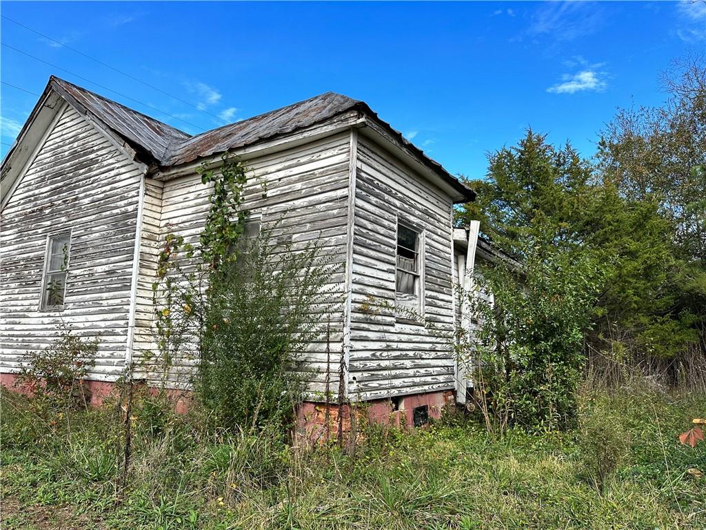 62 Washington Drive Property Photo 4