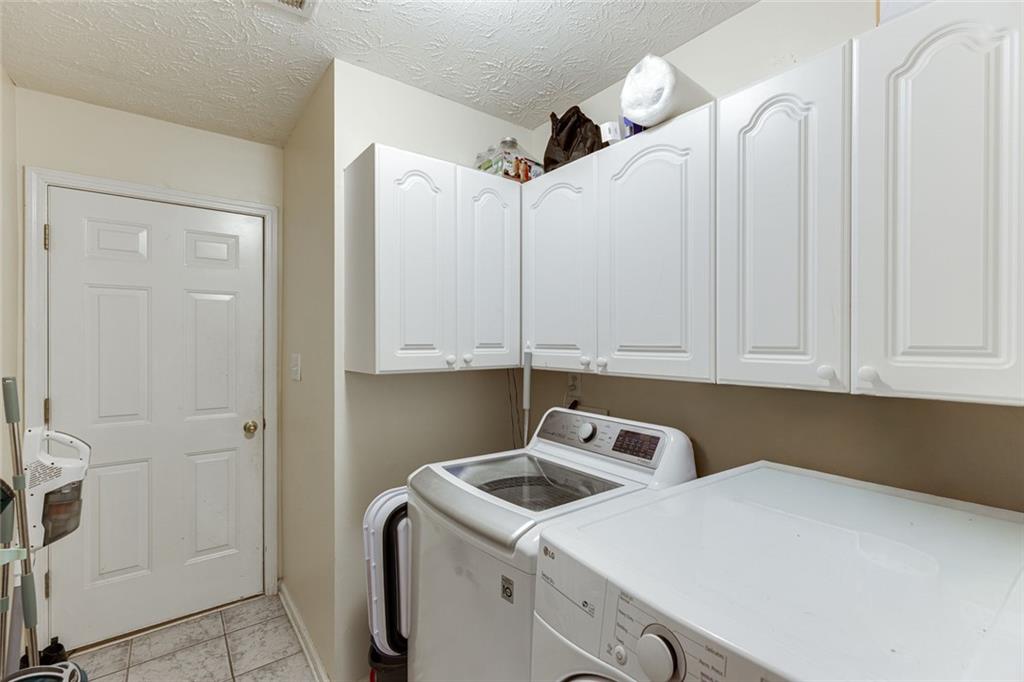 2340 Heatherton Circle Property Photo 29