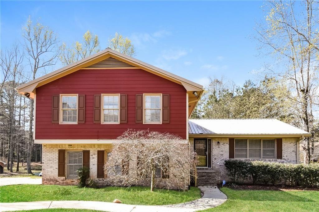 2069 Christian Circle Se Property Photo 1