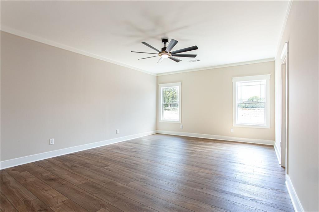 2044 Bennett Road Property Photo 24