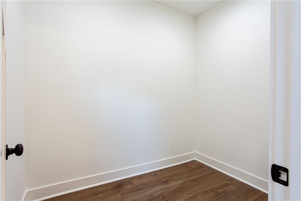2044 Bennett Road Property Photo 30