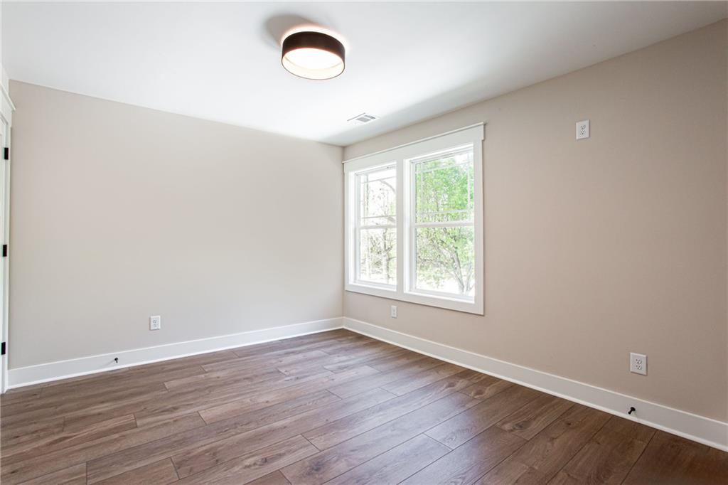 2044 Bennett Road Property Photo 36