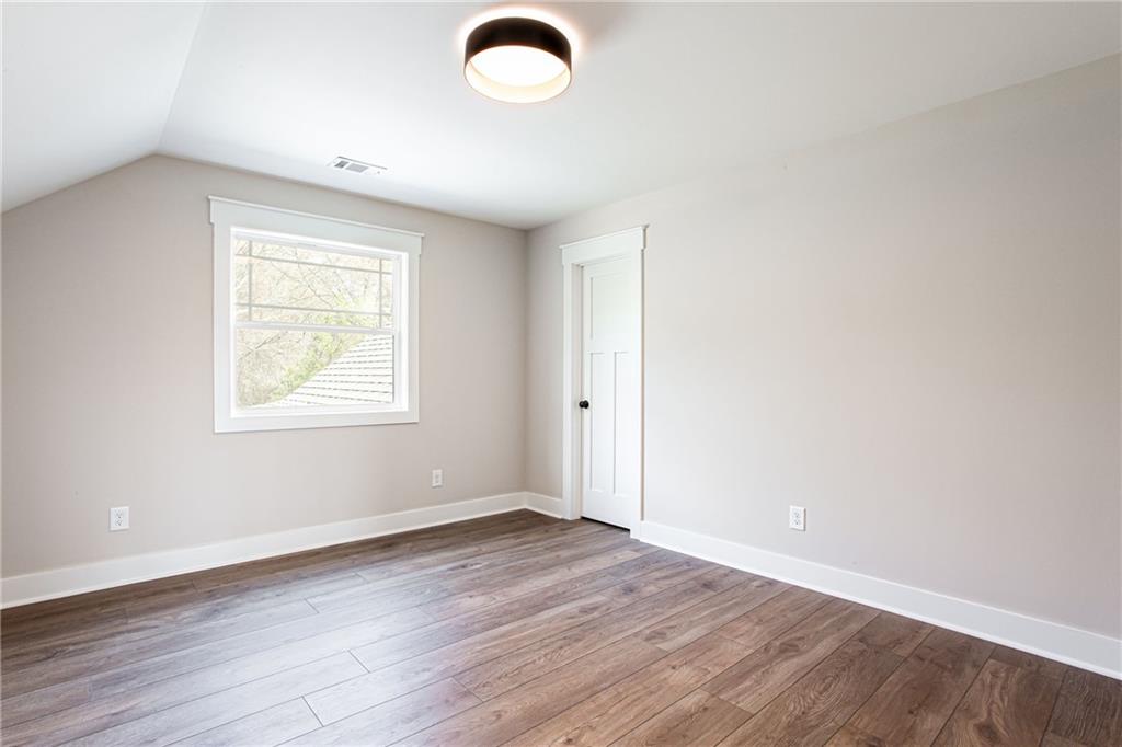 2044 Bennett Road Property Photo 45