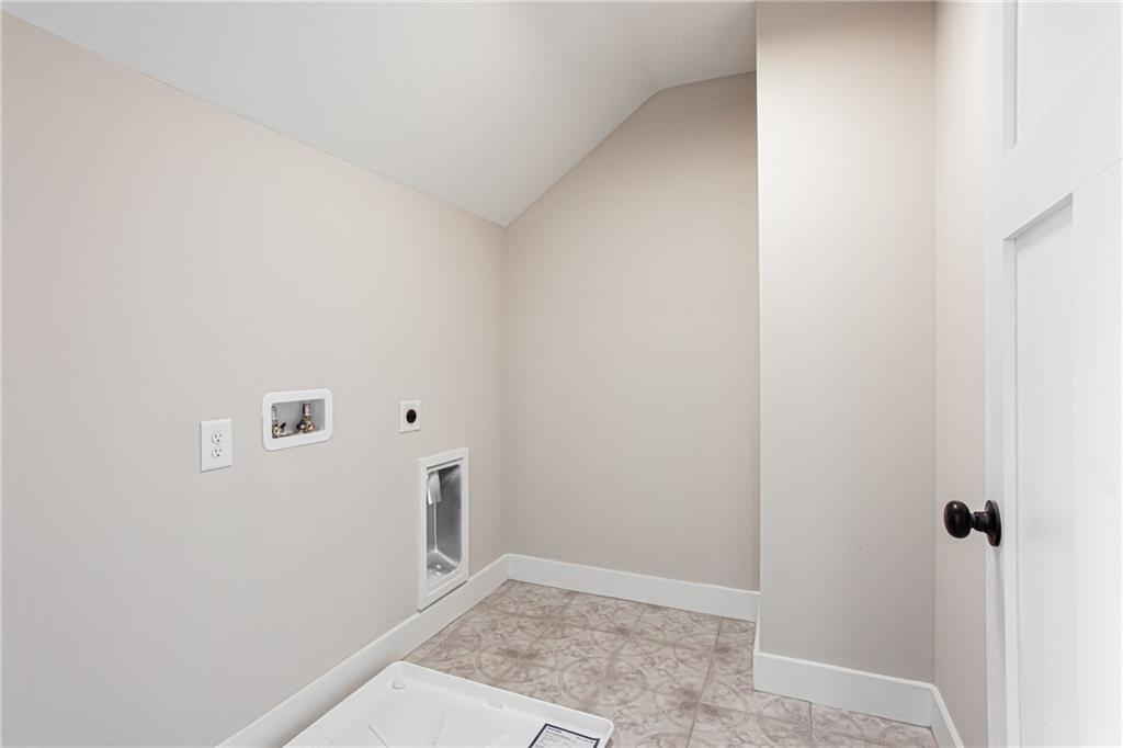 2044 Bennett Road Property Photo 47