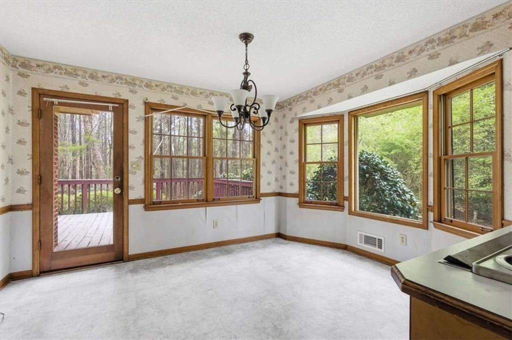 3197 Spring Lake Drive Property Photo 17