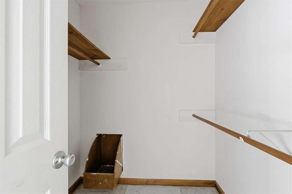 3197 Spring Lake Drive Property Photo 20
