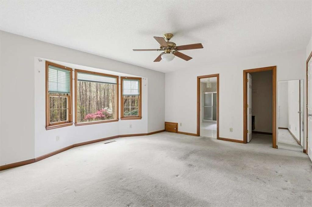 3197 Spring Lake Drive Property Photo 21