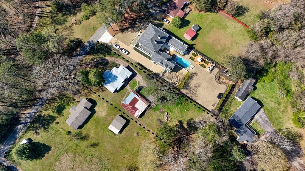 112 Barnesdale Terrace Property Photo 2