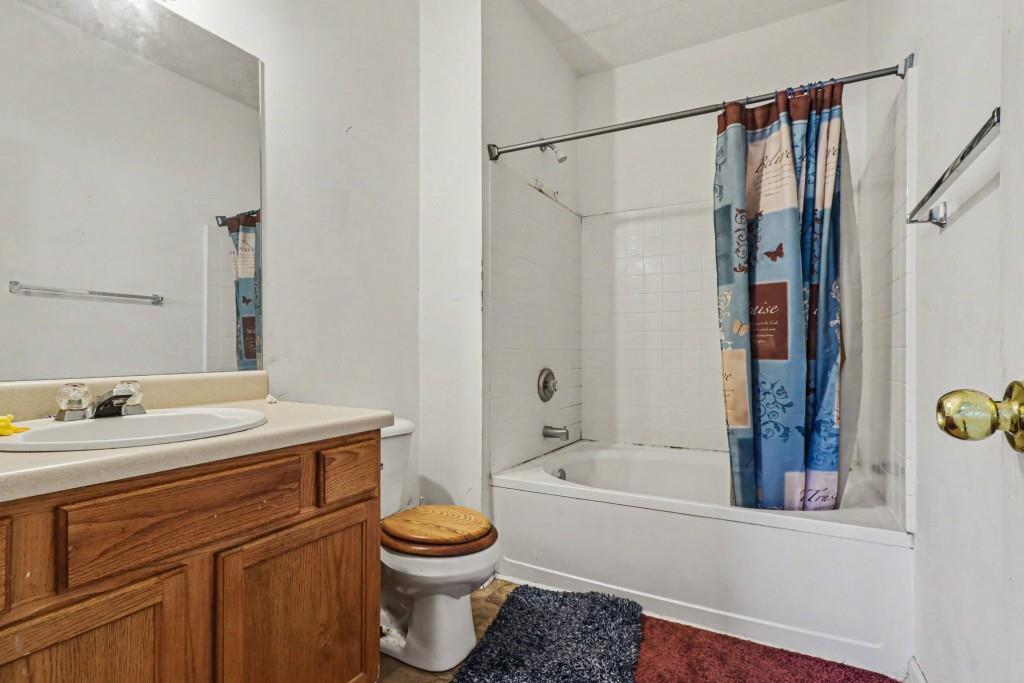 742 Boston Common Property Photo 12