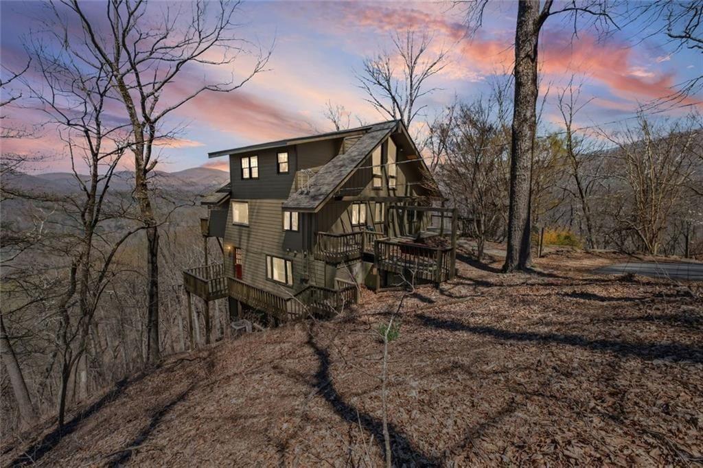 360 Locust Trail Property Photo 1