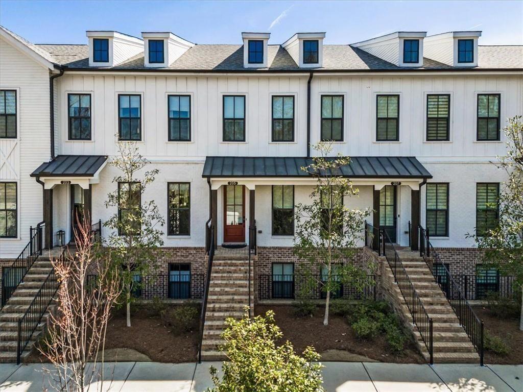 205 Phillips Lane
