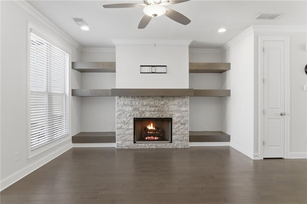 2051 Glenview Park Circle Property Photo 22