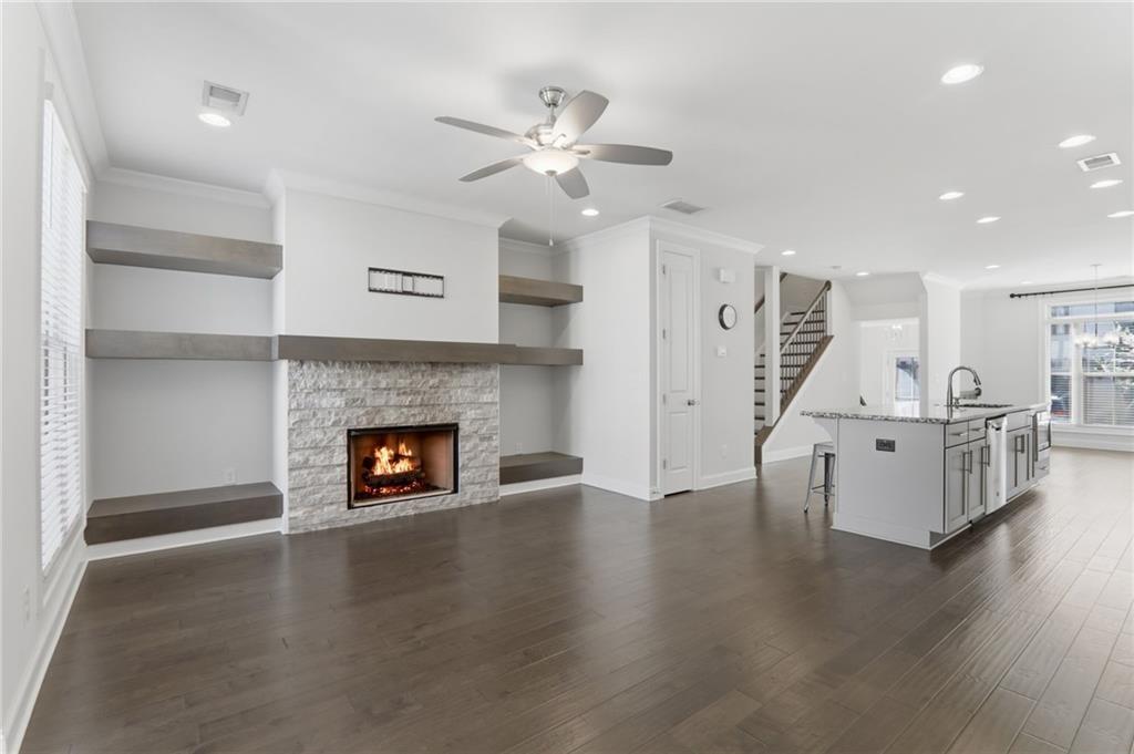 2051 Glenview Park Circle Property Photo 23