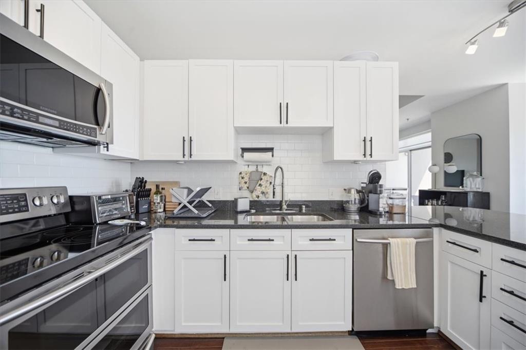 325 E Paces Ferry Road Ne Unit 908 Property Photo 12