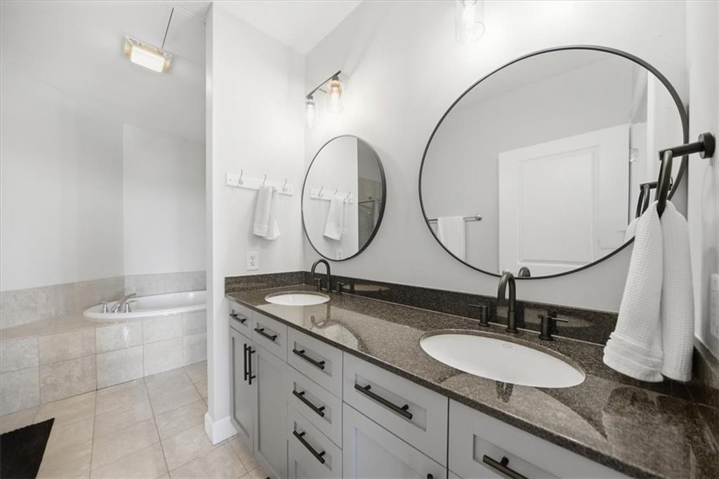 325 E Paces Ferry Road Ne Unit 908 Property Photo 24