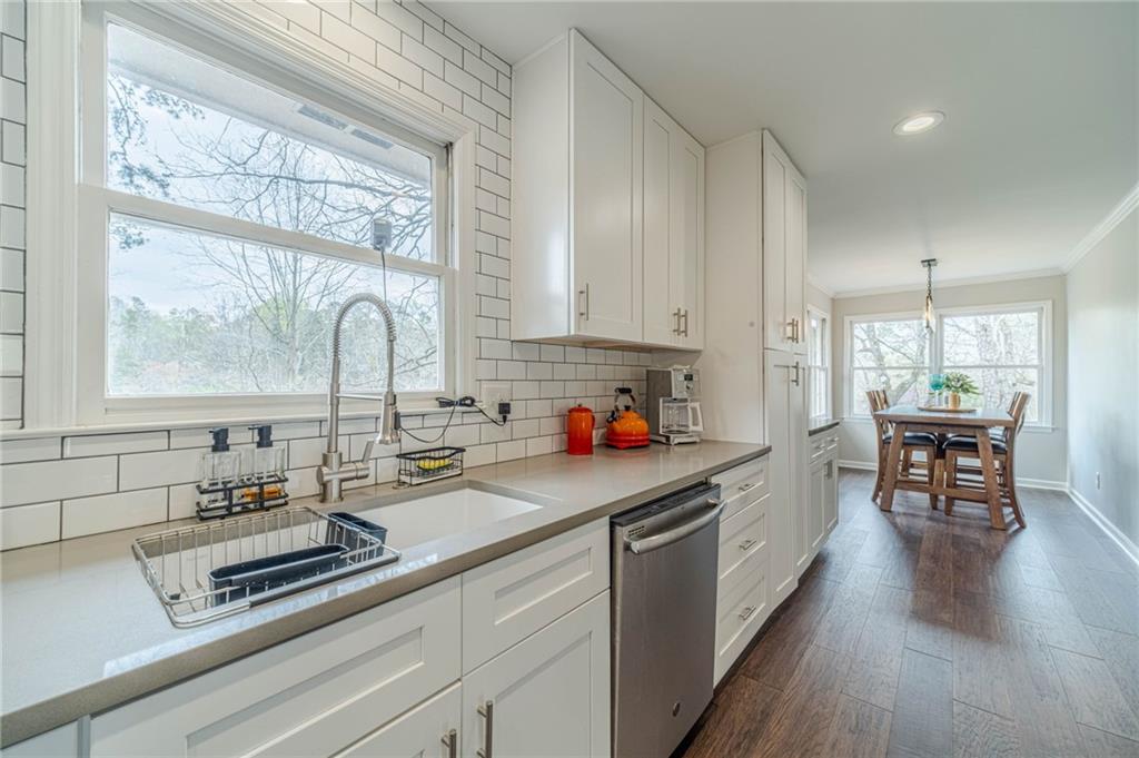 691 Harbor Cove Property Photo 13