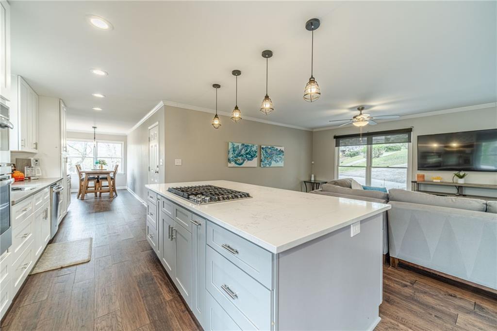 691 Harbor Cove Property Photo 14