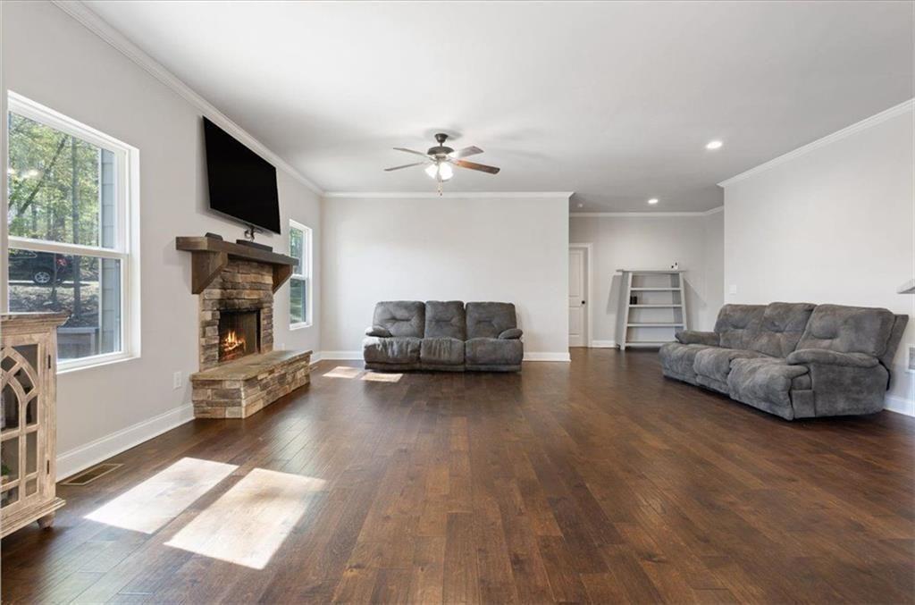 102 River Point Road Property Photo 11