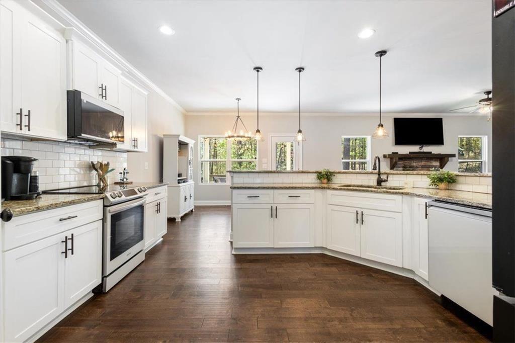 102 River Point Road Property Photo 14