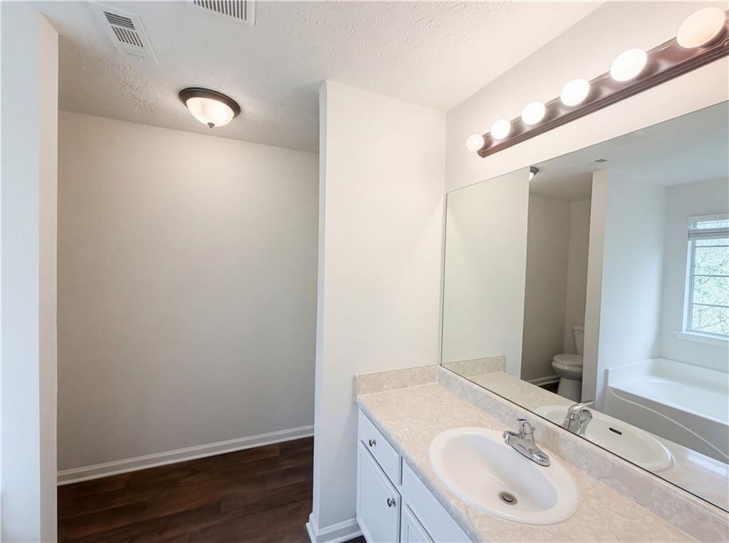 479 Clearwater Way Property Photo 12