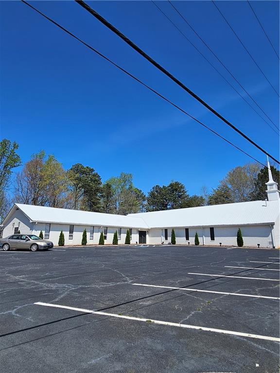 2920 Browns Bridge Road Property Photo 1