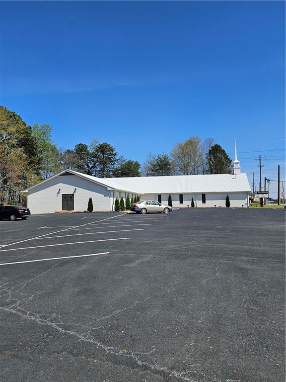 2920 Browns Bridge Road Property Photo 3