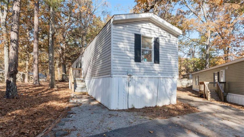 6266 Dorsett Shoals Property Photo 1