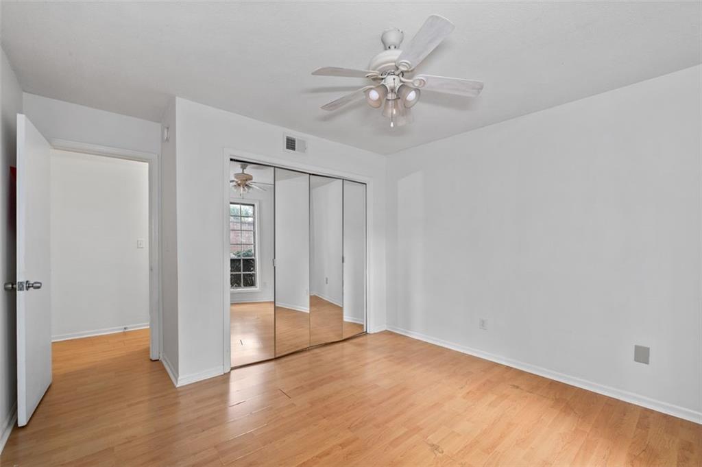6851 Roswell Road Unit D28 Property Photo 20