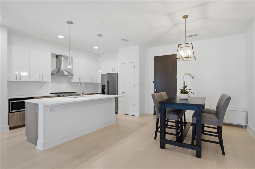 775 Juniper Street Ne Unit 322 Property Photo 5