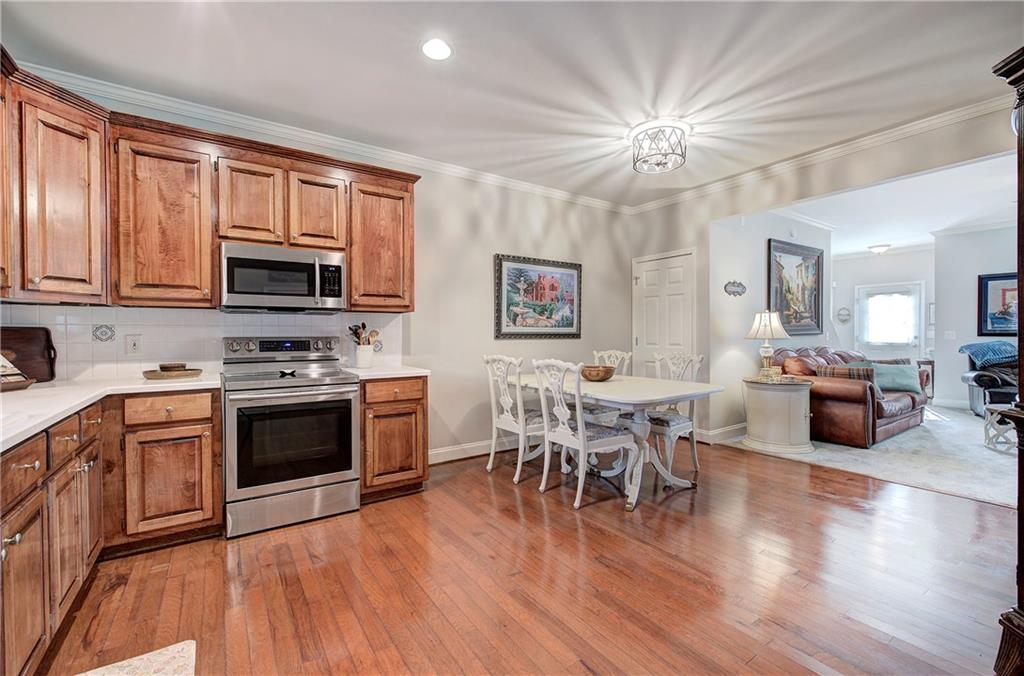 618 Manor Way Property Photo 13