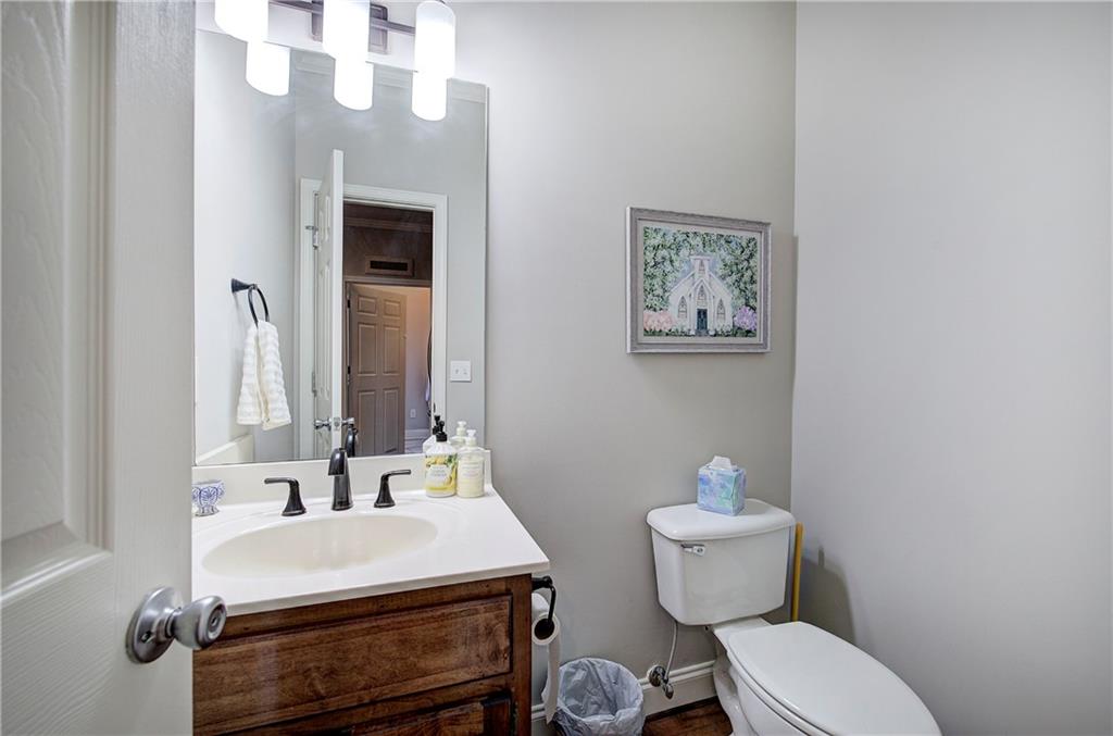 618 Manor Way Property Photo 15