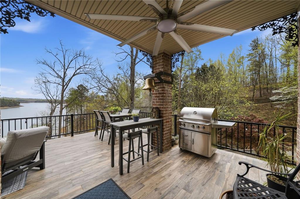 8970 Fields Way Property Photo 7