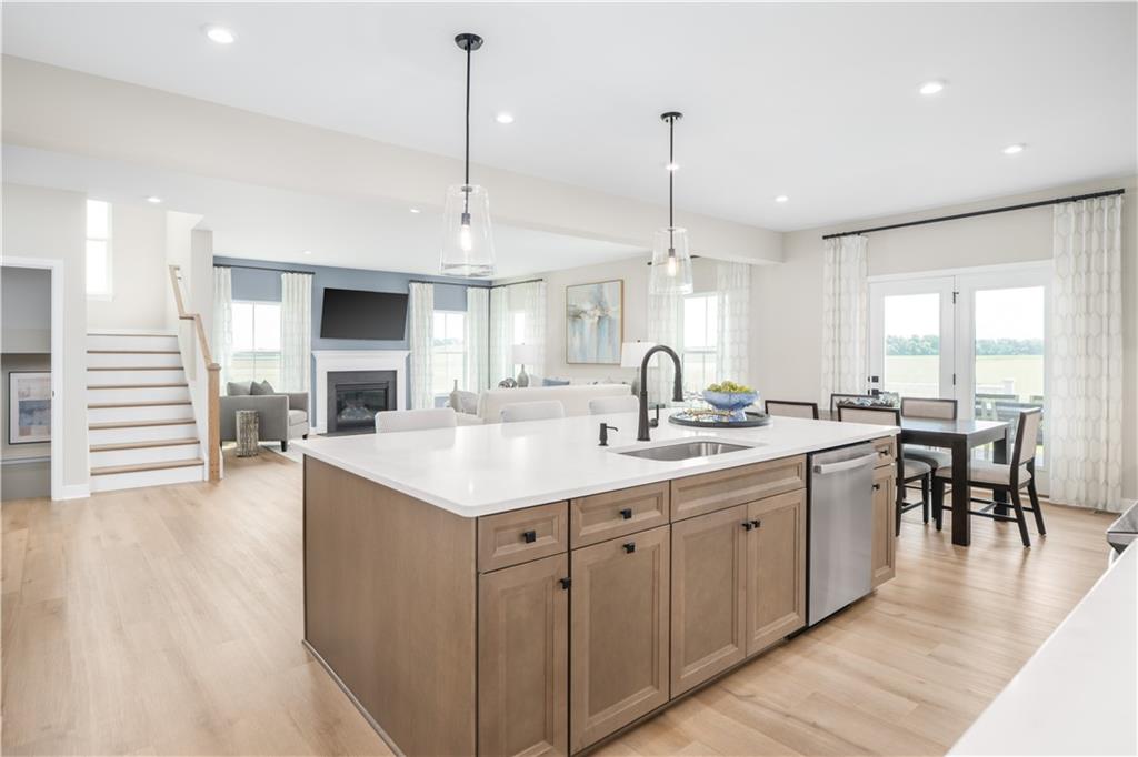 7744571 Property Photo 3