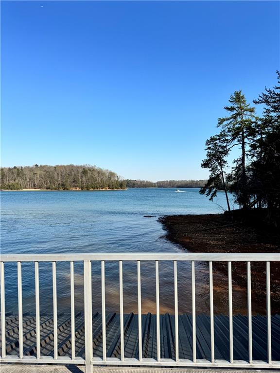 7208 Collins Drive Property Photo 2