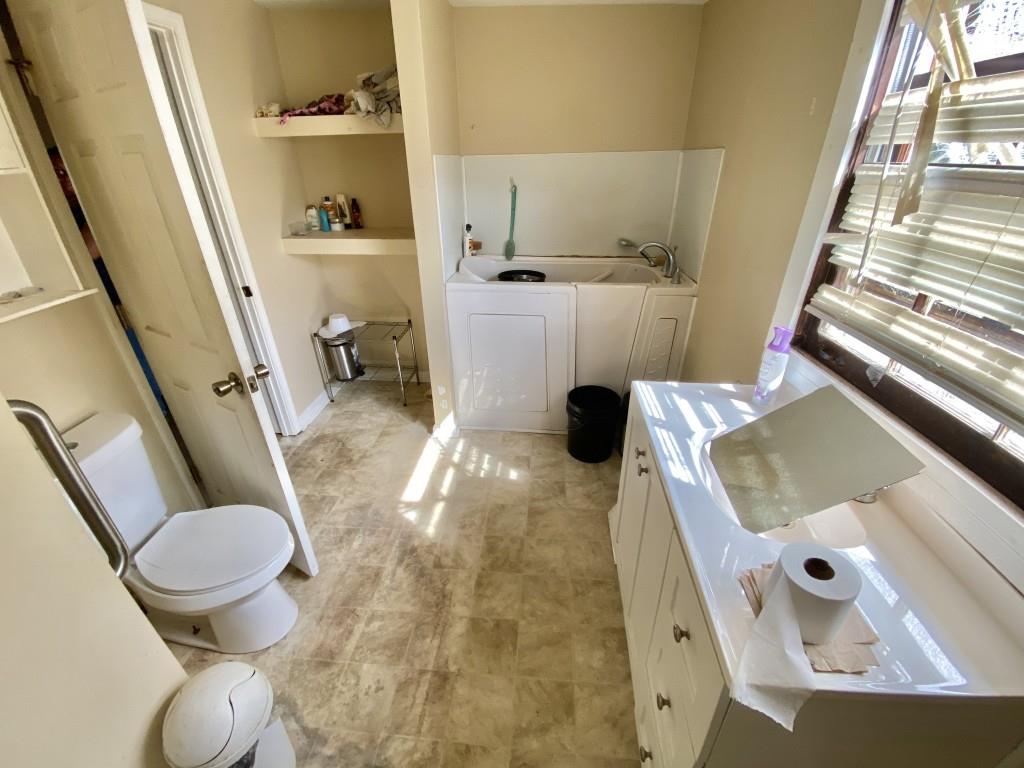 7744878 Property Photo 18