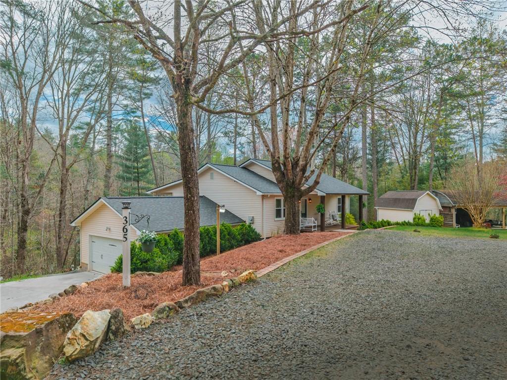 365 Quarles Lane Property Photo 1