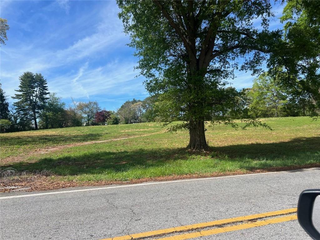613 Midway Road Property Photo 1
