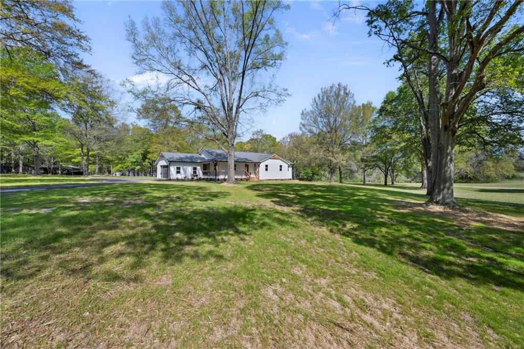 401 Coleman Drive Property Photo 3