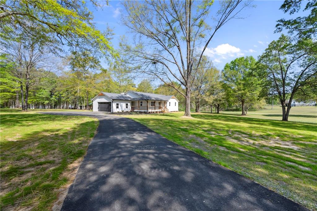 401 Coleman Drive Property Photo 4