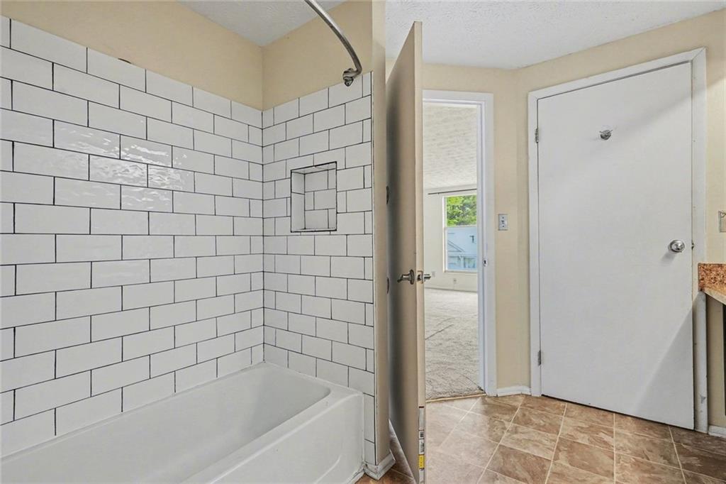 1325 Keys Lake Drive Ne Property Photo 6