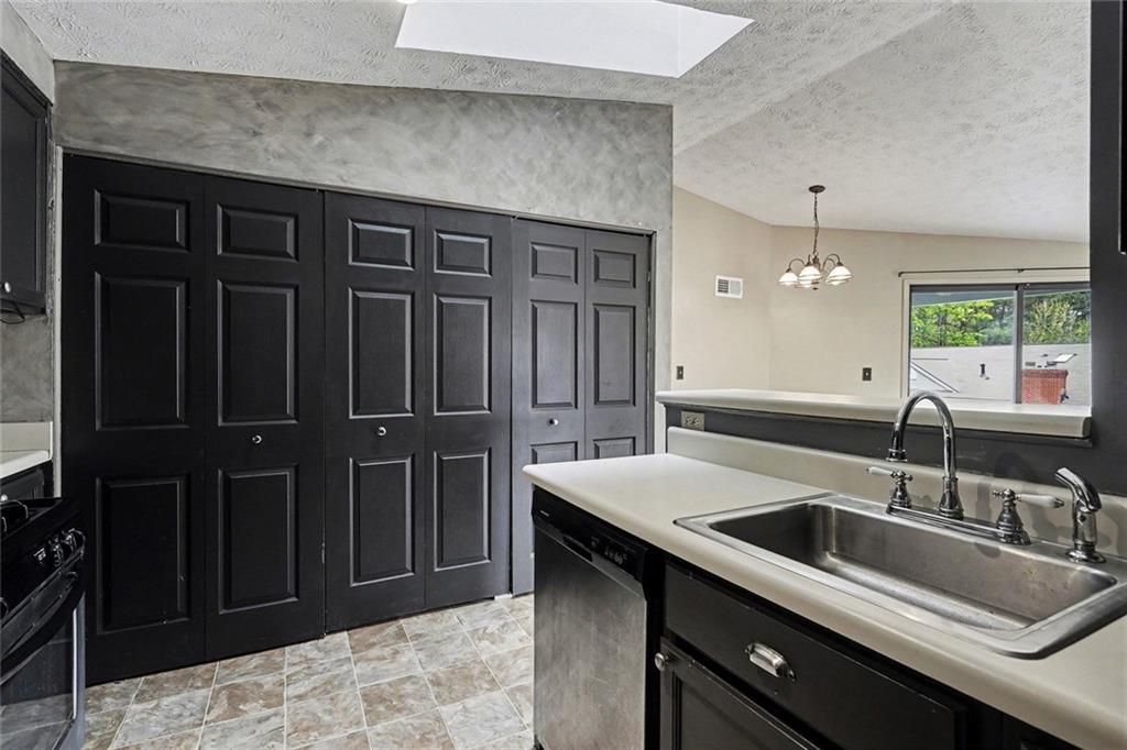 1325 Keys Lake Drive Ne Property Photo 13