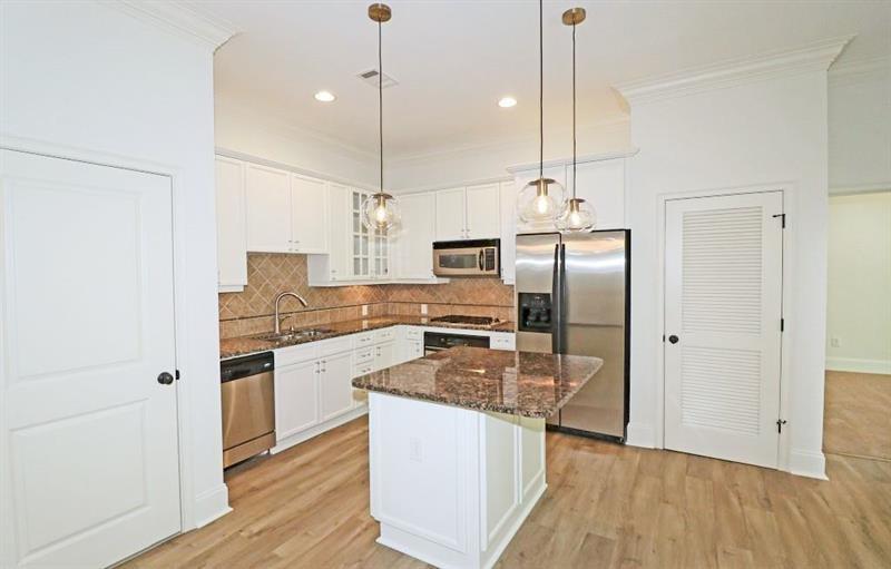 11 Perimeter Center E Unit 1303 Property Photo 6
