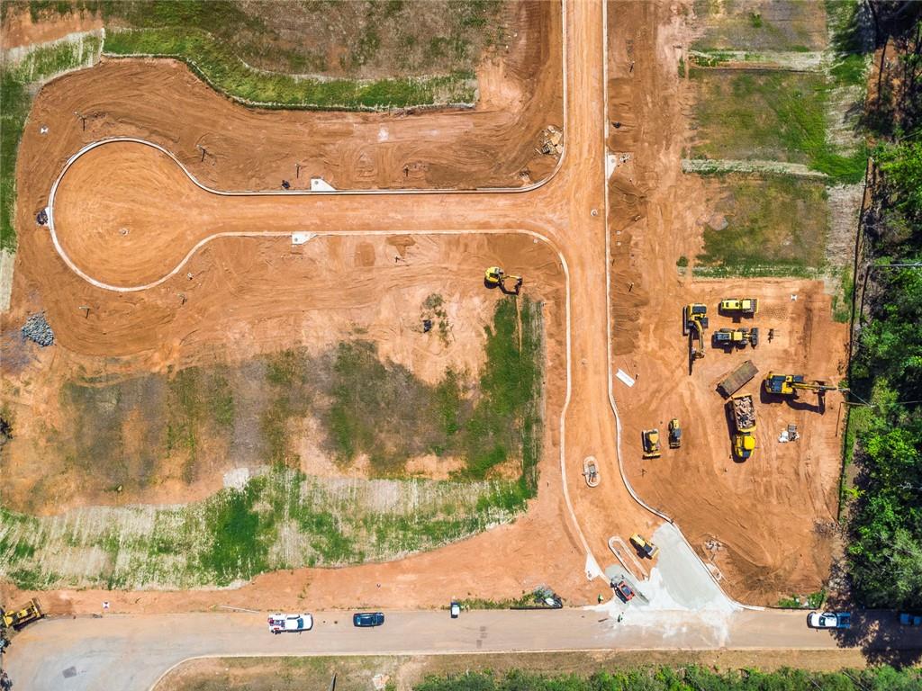 40 Park Village Bend Property Photo 9