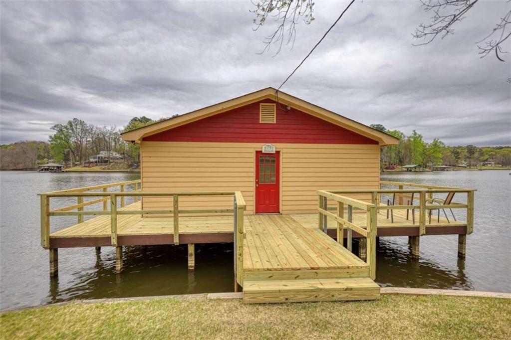 1665 County Line Ext Property Photo 10
