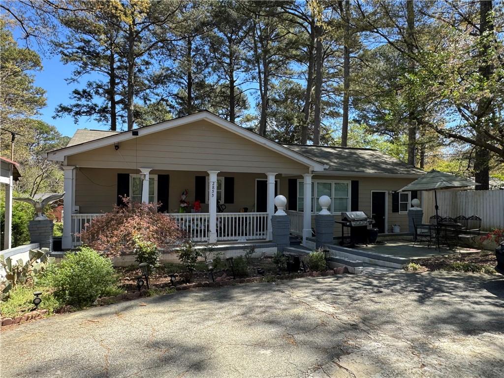 2855 Old Concord Road Se Property Photo 1